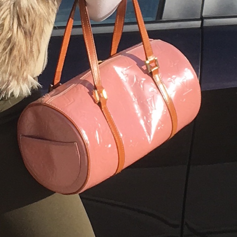 LOUIS VUITTON Monogram Papillon 26